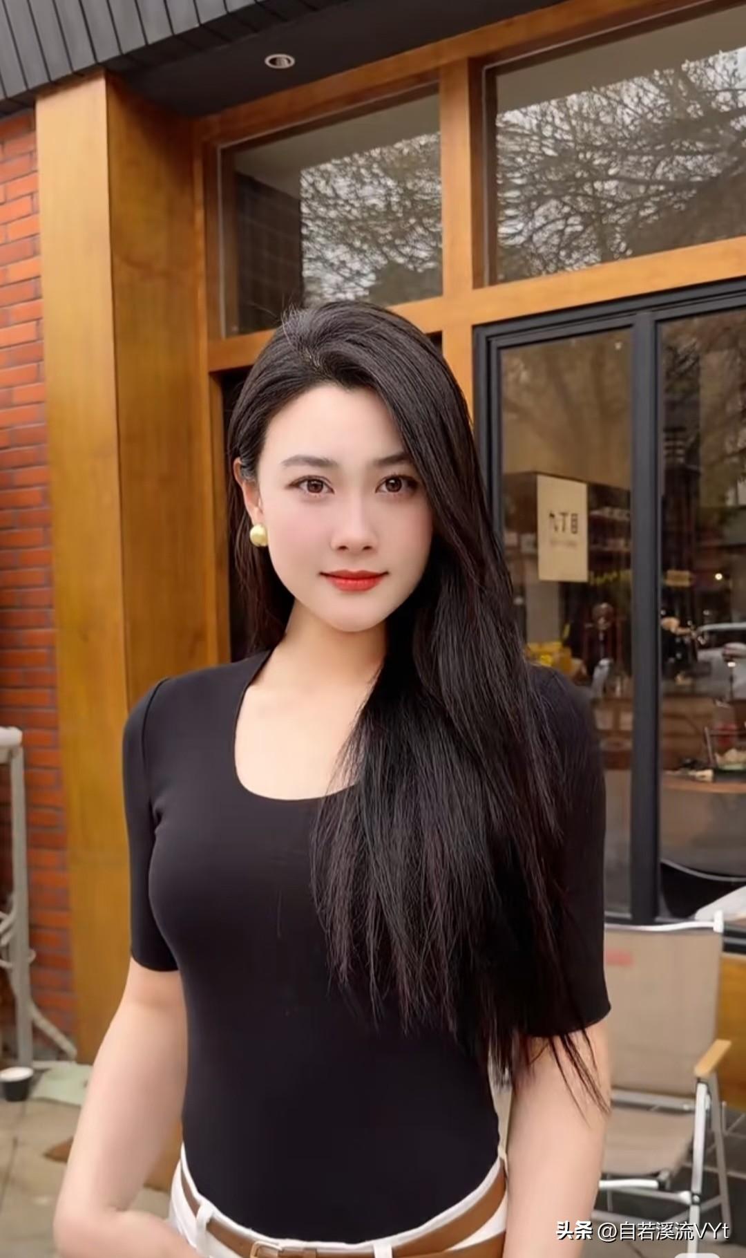 四桩清欢
 
不求万丈波澜，只守日常安然。
 
第一桩，身无病痛。
筋骨轻松，步