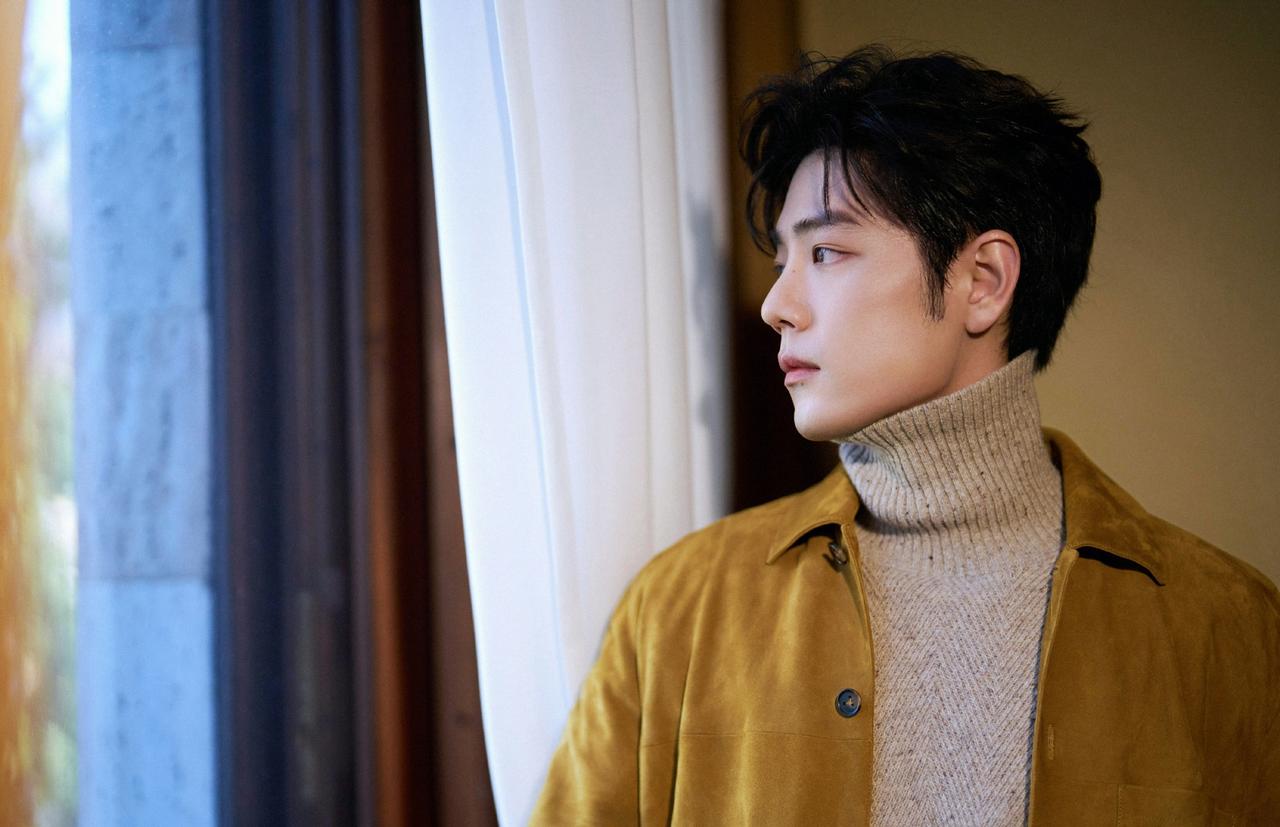 肖战看秀霸榜世趋正常，肖战只要有点动态都会上世趋，肖战还是太红了，喜欢肖战的人太