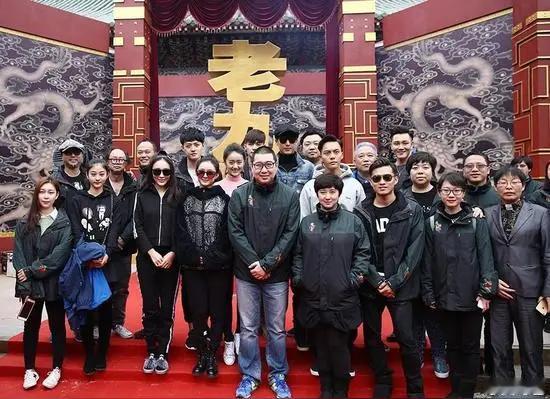 9月28日，《老九门》续作《九门》官宣杀青的消息，让无数剧迷的等待有了回响。当陈