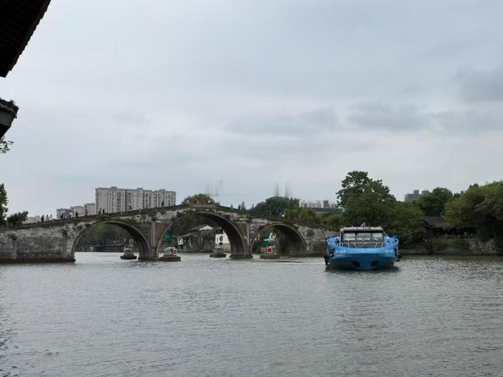 杭州Uber Boat （不是）  ​​​
