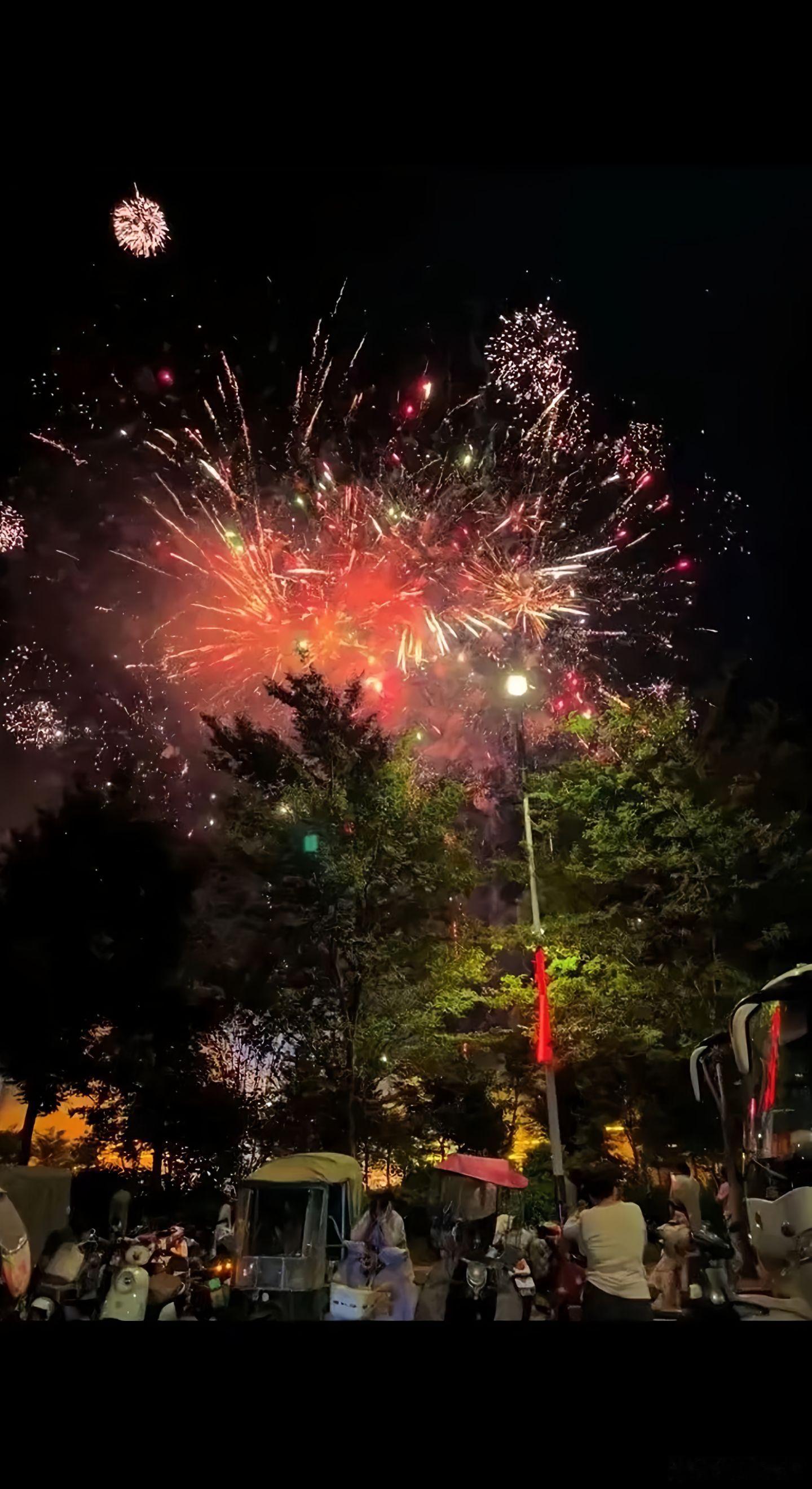 情感 人性本来就是自私的，谁也做不到感同身受，谁也不会事事换位思考，所以你想过的