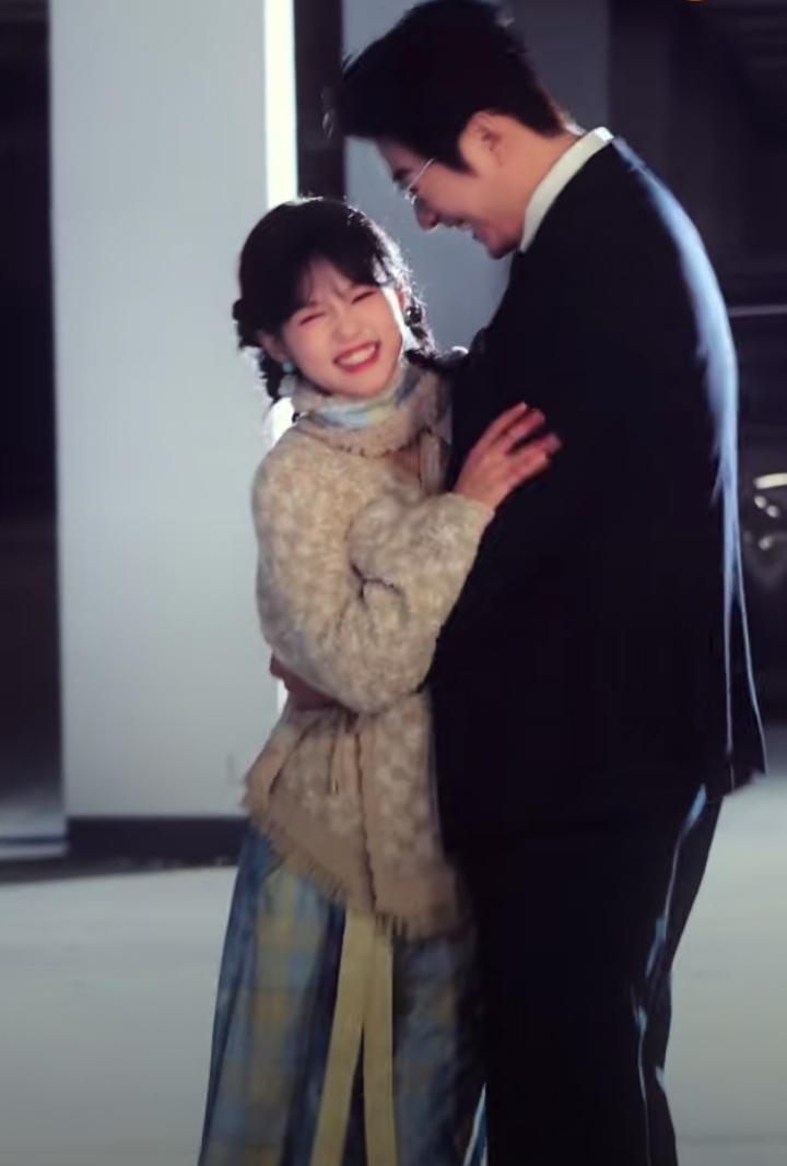 于龙和杨咩咩真的甜到齁，短剧圈最好磕的一对实锤了！两人合作几十部甜宠剧，从戏里情