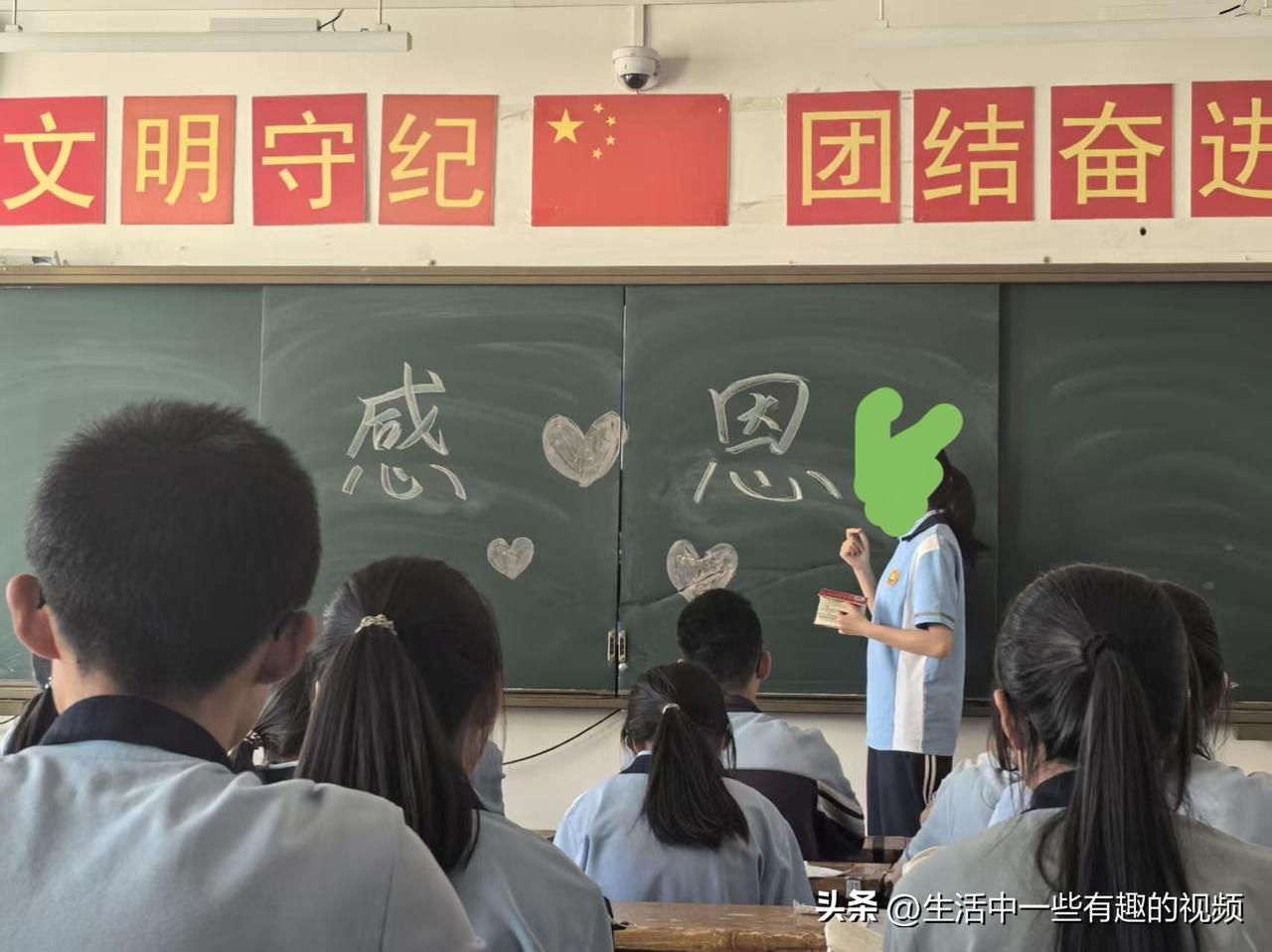 人一般几天不吃饭会出事呢？

我那上初三的儿子，礼拜六吃了一个馒头，礼拜天晚上吃