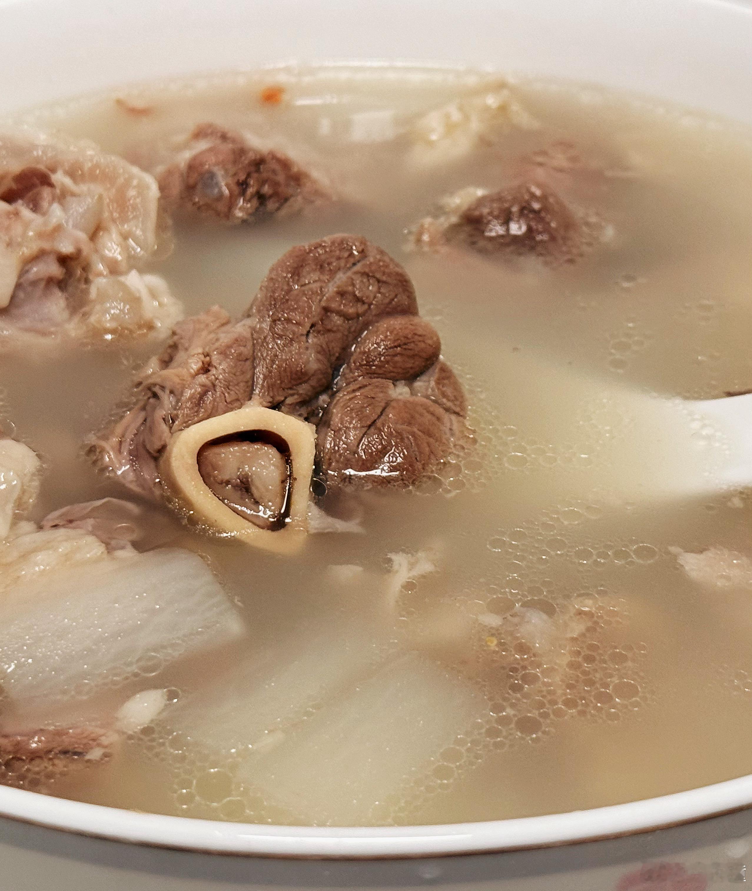 清炖羊腿 清淡不膻