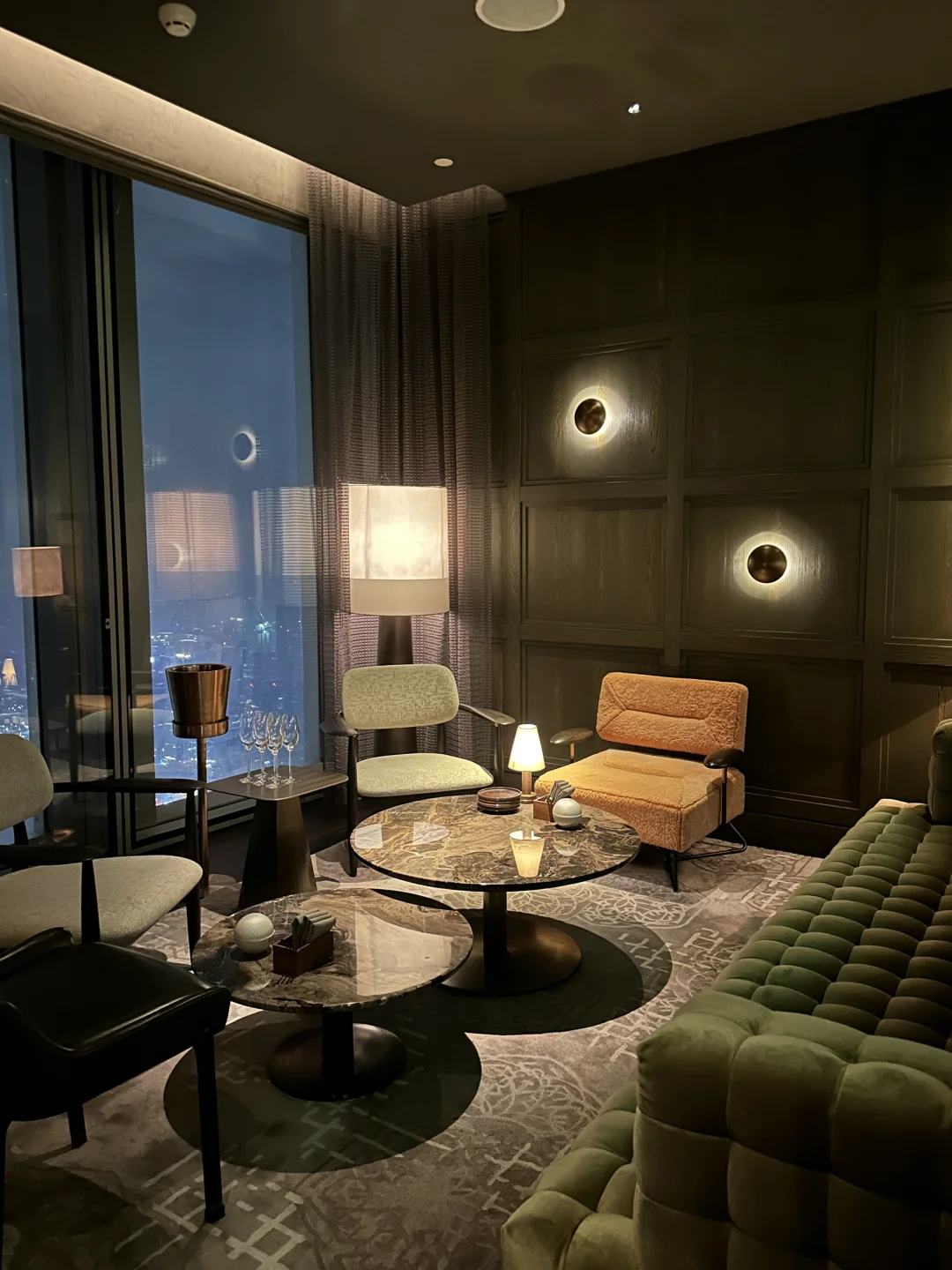 氛围感拉满的酒店大堂～📸