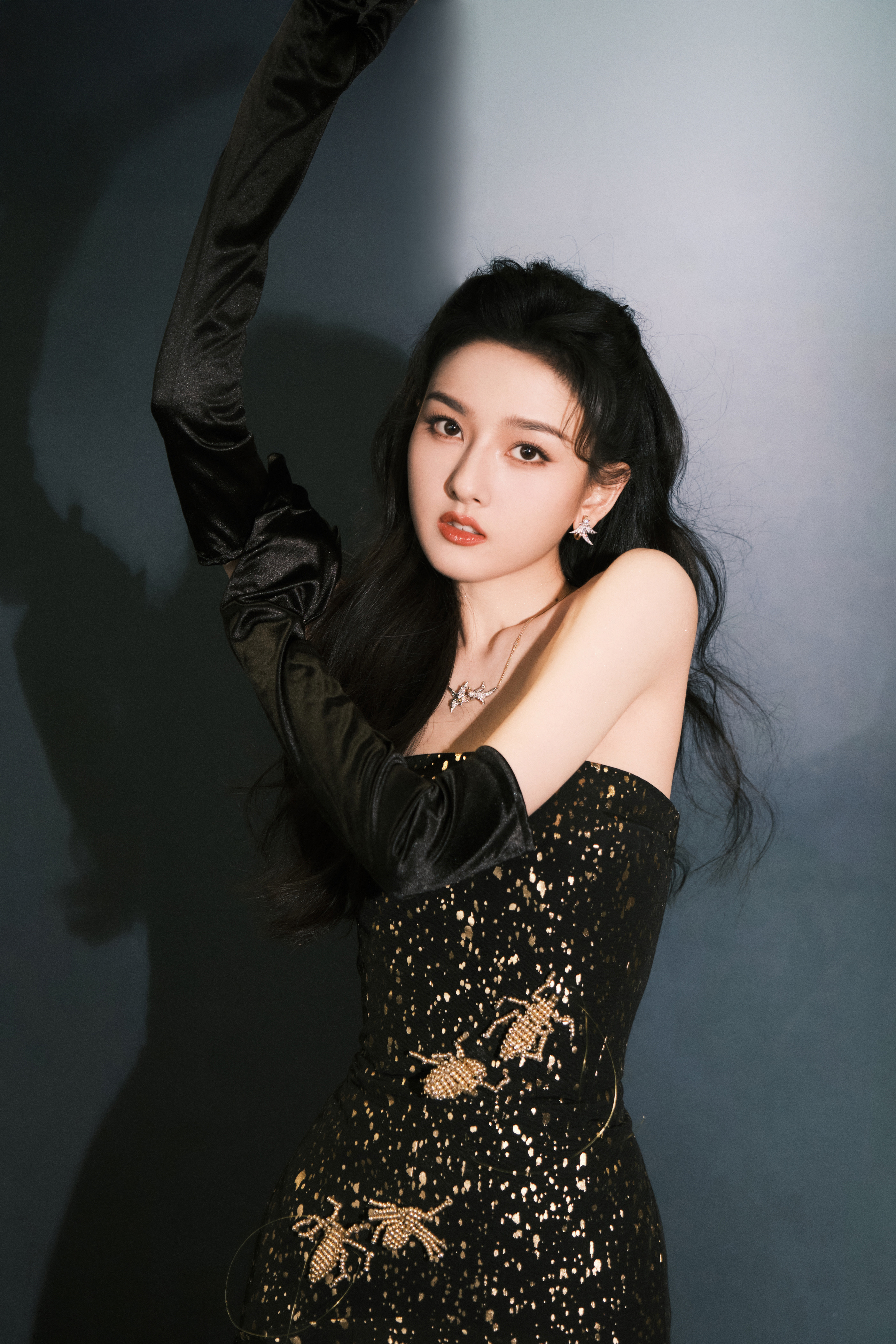 击垮宋祖儿只需要一个Kitty袋宋祖儿  在复制粘贴的时代，你是手写的诗
