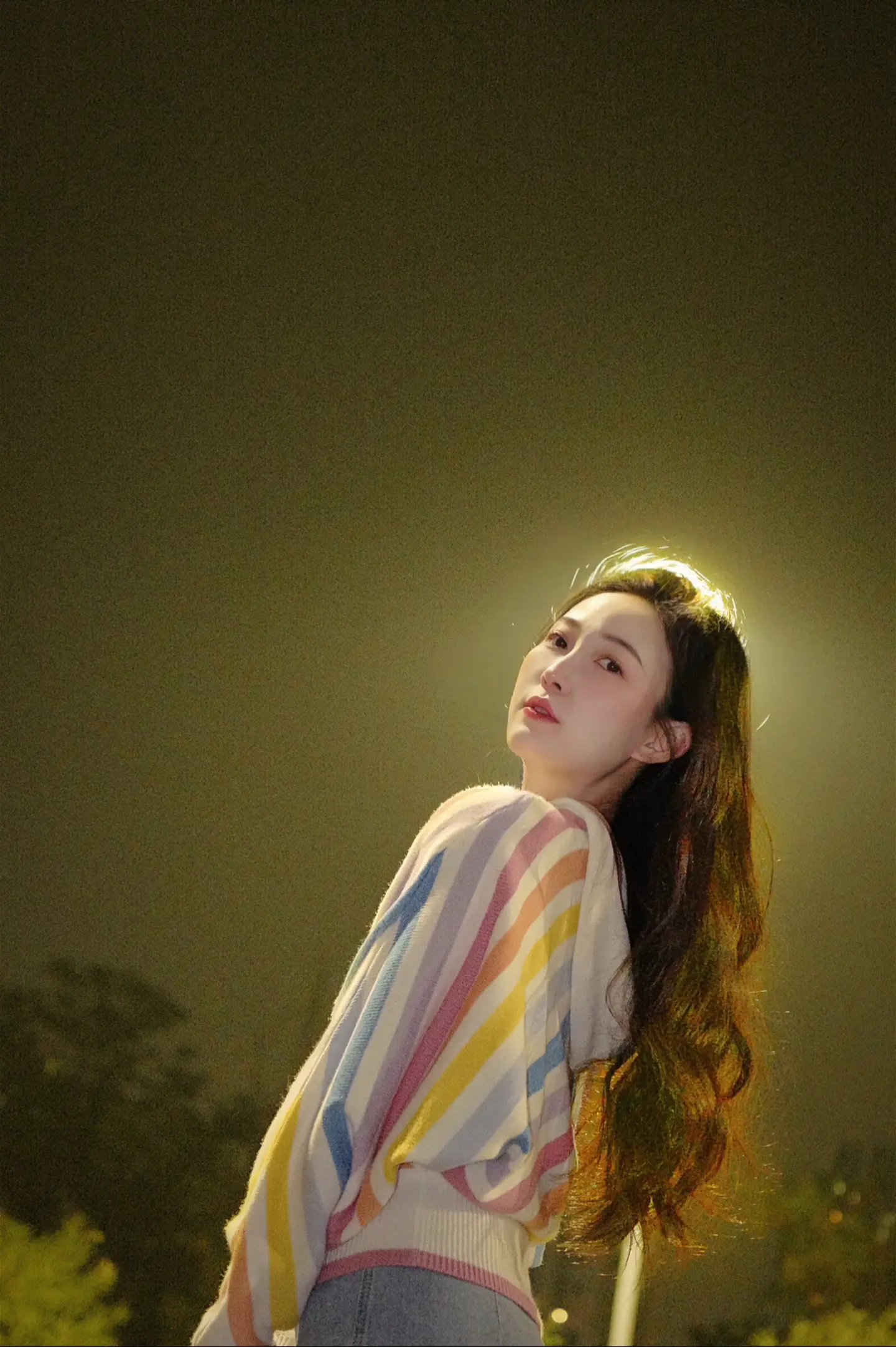 幸福来敲门 我问待多久 幸福说不走。