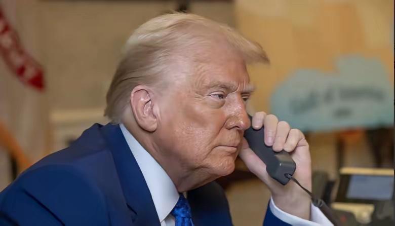 不等了，美国电话中国！

特朗普急着给中国打电话，哪是真心想合作，全是为了自己的