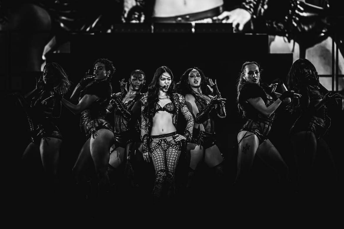 Jennie 丹麦Roskilde音乐节📸我天呢好有张力的一组图!!!!!! 