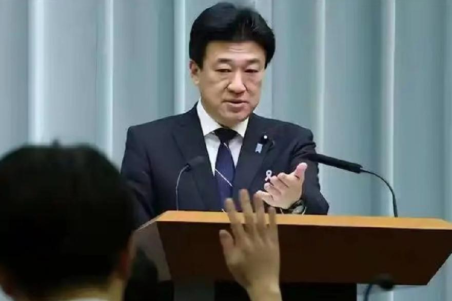 日本抗议中国在东海油气田布置移动钻井平台！

1月8日，彭博社报道:“中日东海油