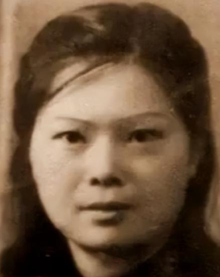 江津夏尽：陈独秀的最后嘱托

1942年江津的夏天，连风都是烫的，裹在身上黏糊糊
