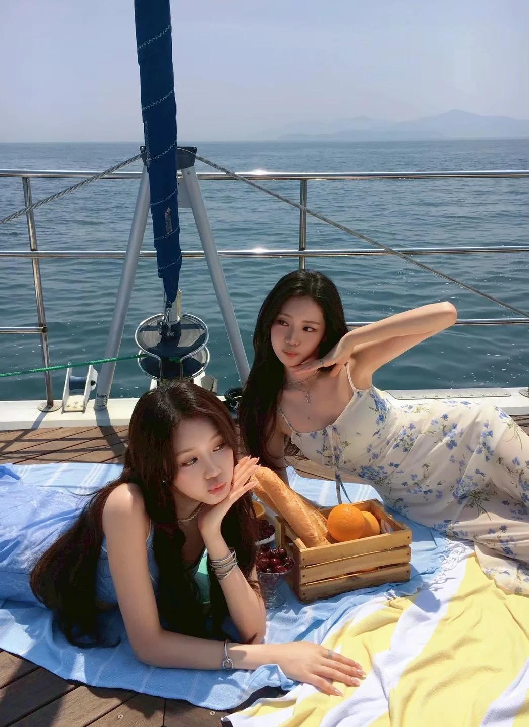 260814挞挞更新weverse
august babies 🤍🩵 hap