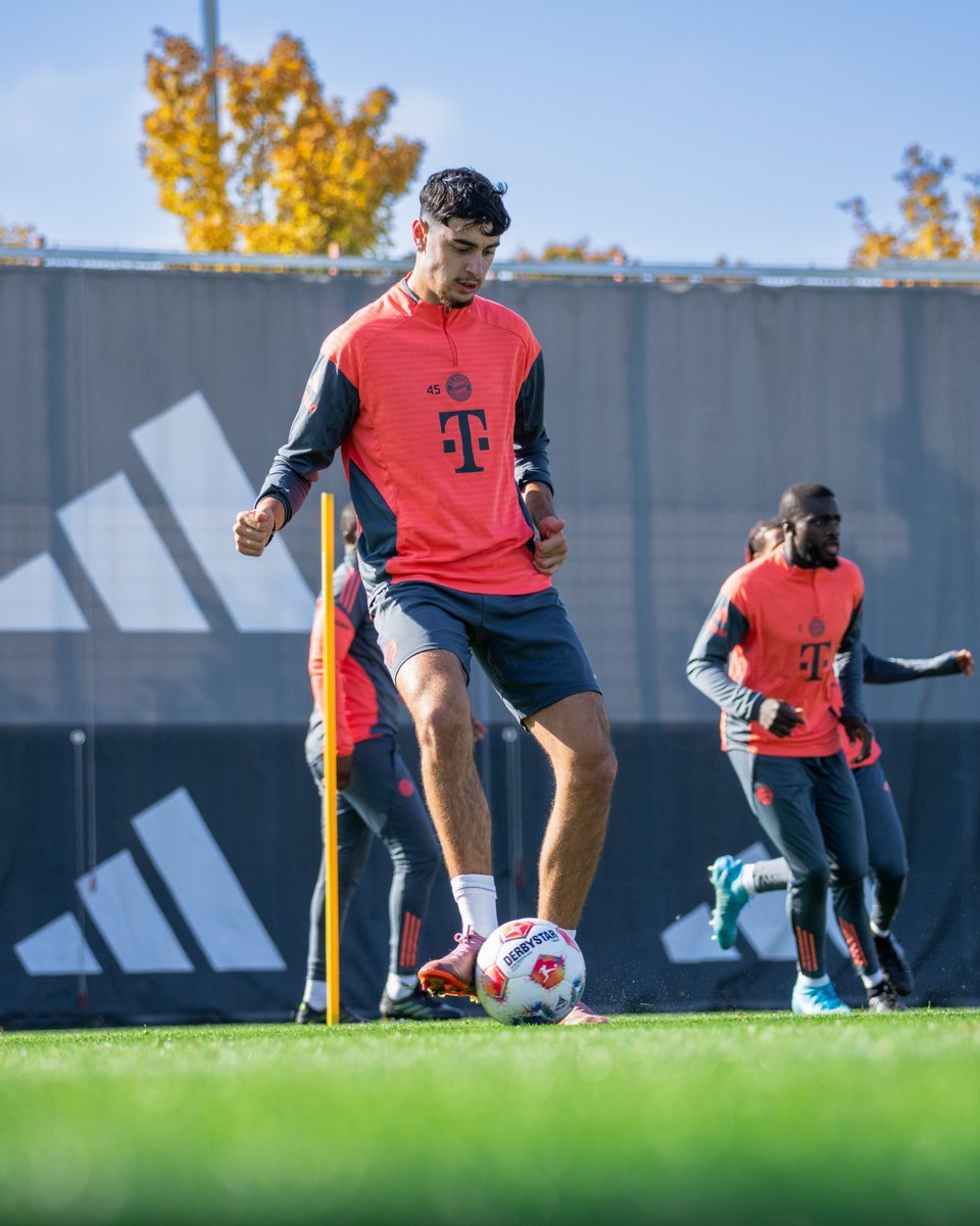 国家队队友回归训练 ​​​