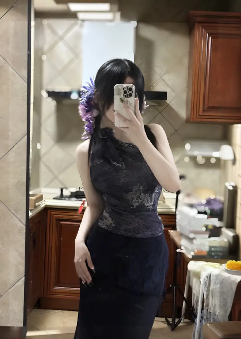 她的恶劣 任性 叛逆 少女心事我全部都喜欢