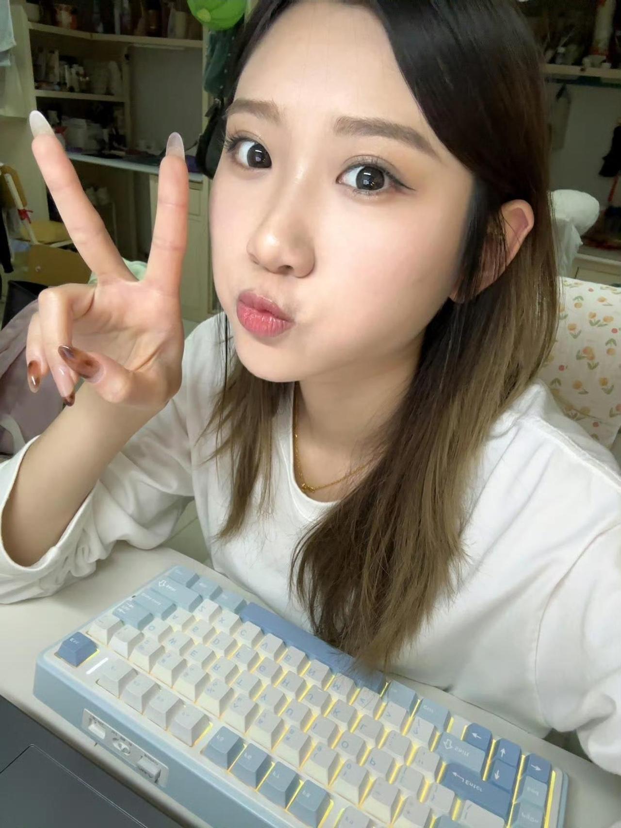 为什么现在的女生都不太想结婚了？
是家庭问题？还是社会问题？
镜像问题，为什么现