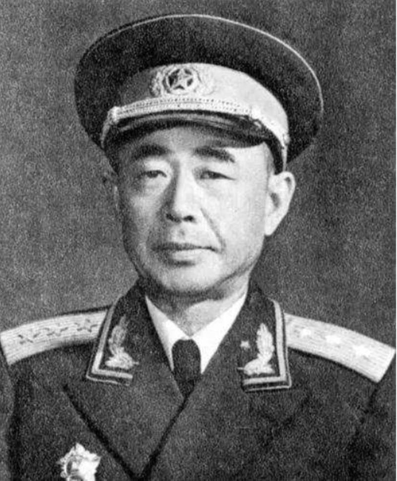程潜的提拔命令已经发出去了，陈明仁却让人把它压回来。

1949年夏，长沙起义前