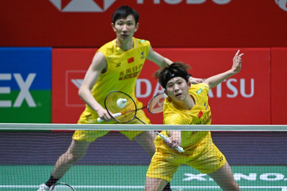 黄荻/刘阳🇨🇳 21-10、21-17 🇭🇰洪魁俊/吕俊玮下轮：陈柏阳/