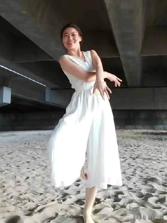 太卑劣了！31岁被害女护士单纯善良，凶手是堂姐介绍的朋友，曾将她灌醉后发生关系并