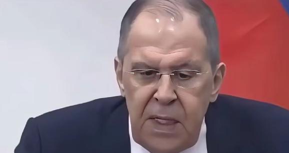 实锤！伊朗新战机落地，网传48架是谣言，首批16架已就位。

就在刚刚，伊朗空军