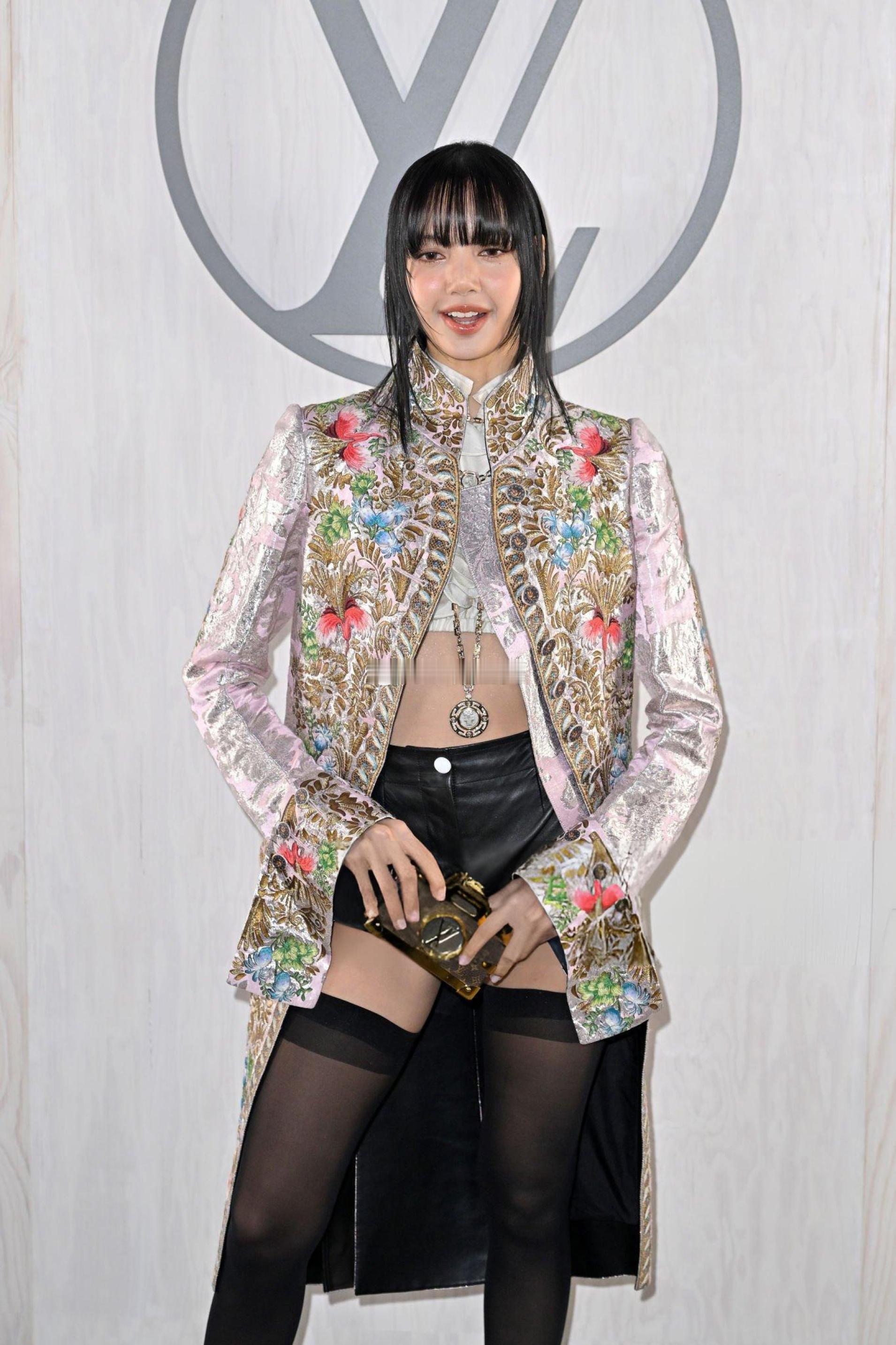 Lisa空降LV大秀生图，震撼之美🖤 ​​​