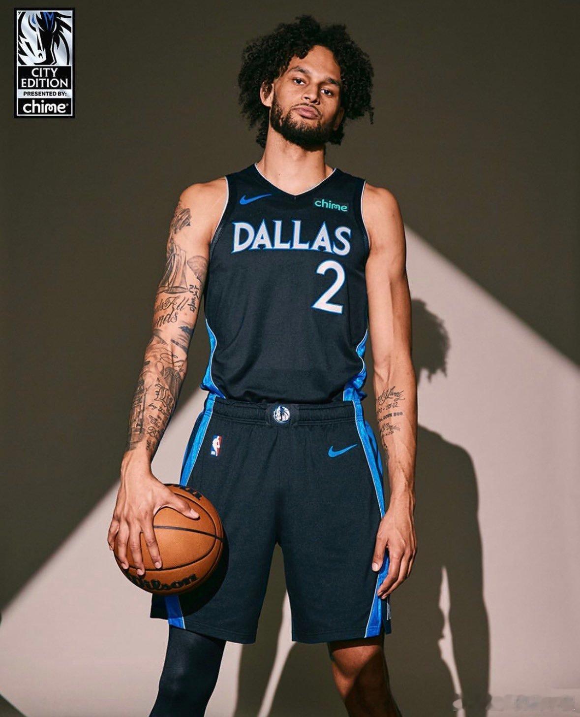 Shams：莱夫利将于今日独行侠对阵快船的比赛中复出此前自10月27日膝盖扭伤缺