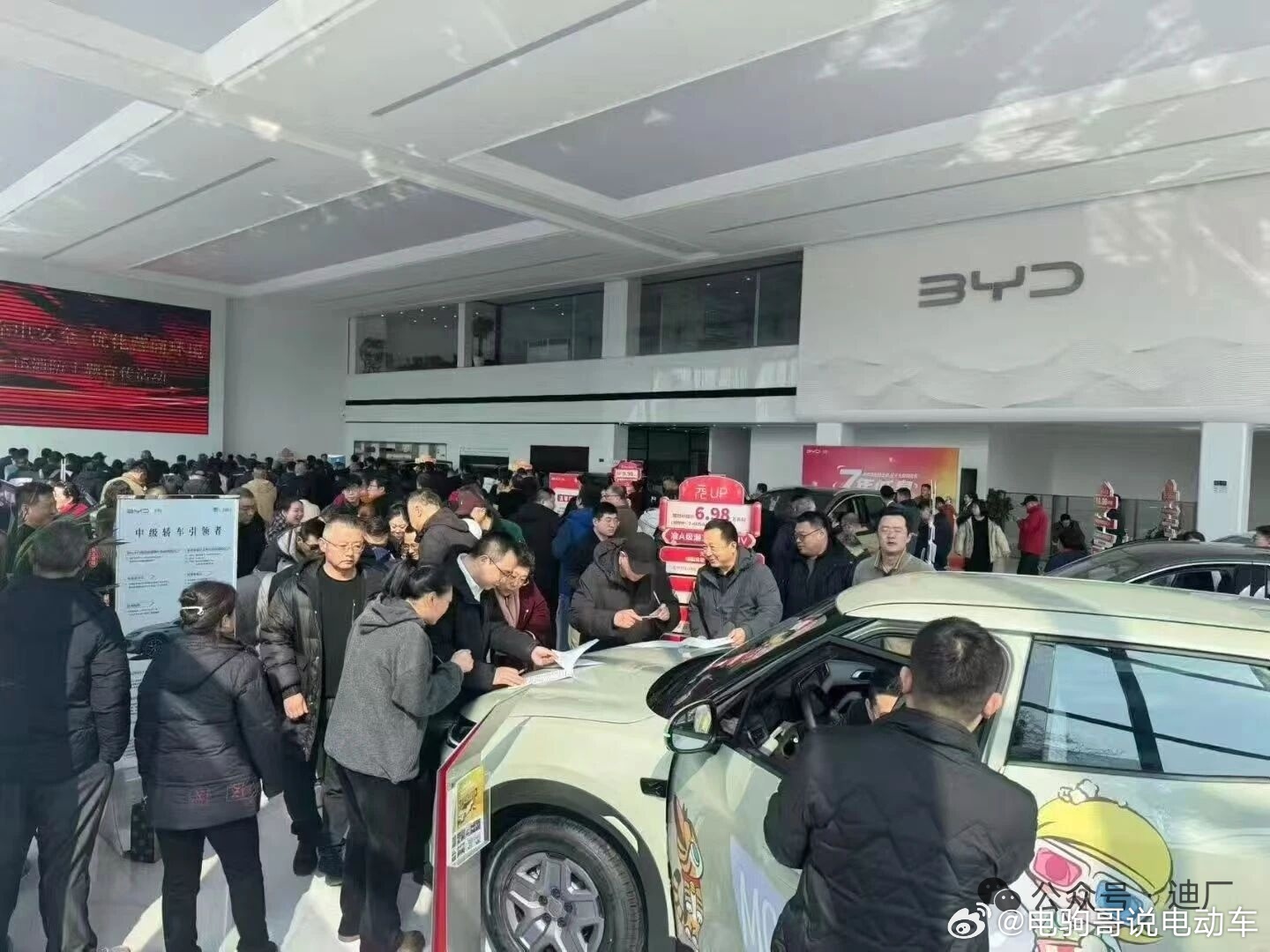 二代刀片电池和闪充，市场需求真是爆了。 