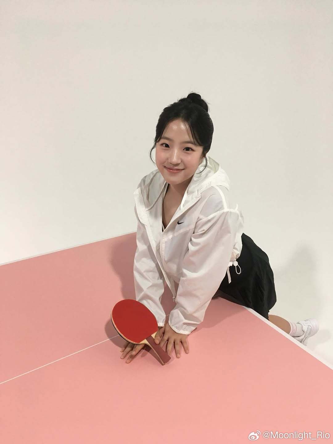 申裕斌：🏓🤍🖤 
