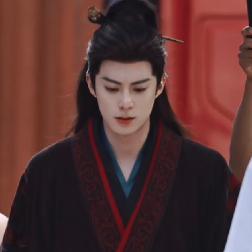 美人嗔怒
