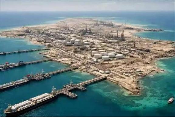 伊朗与美国战争，决胜局就在哈尔克岛，美军海军陆战队4500人很快就到，开始突击伊