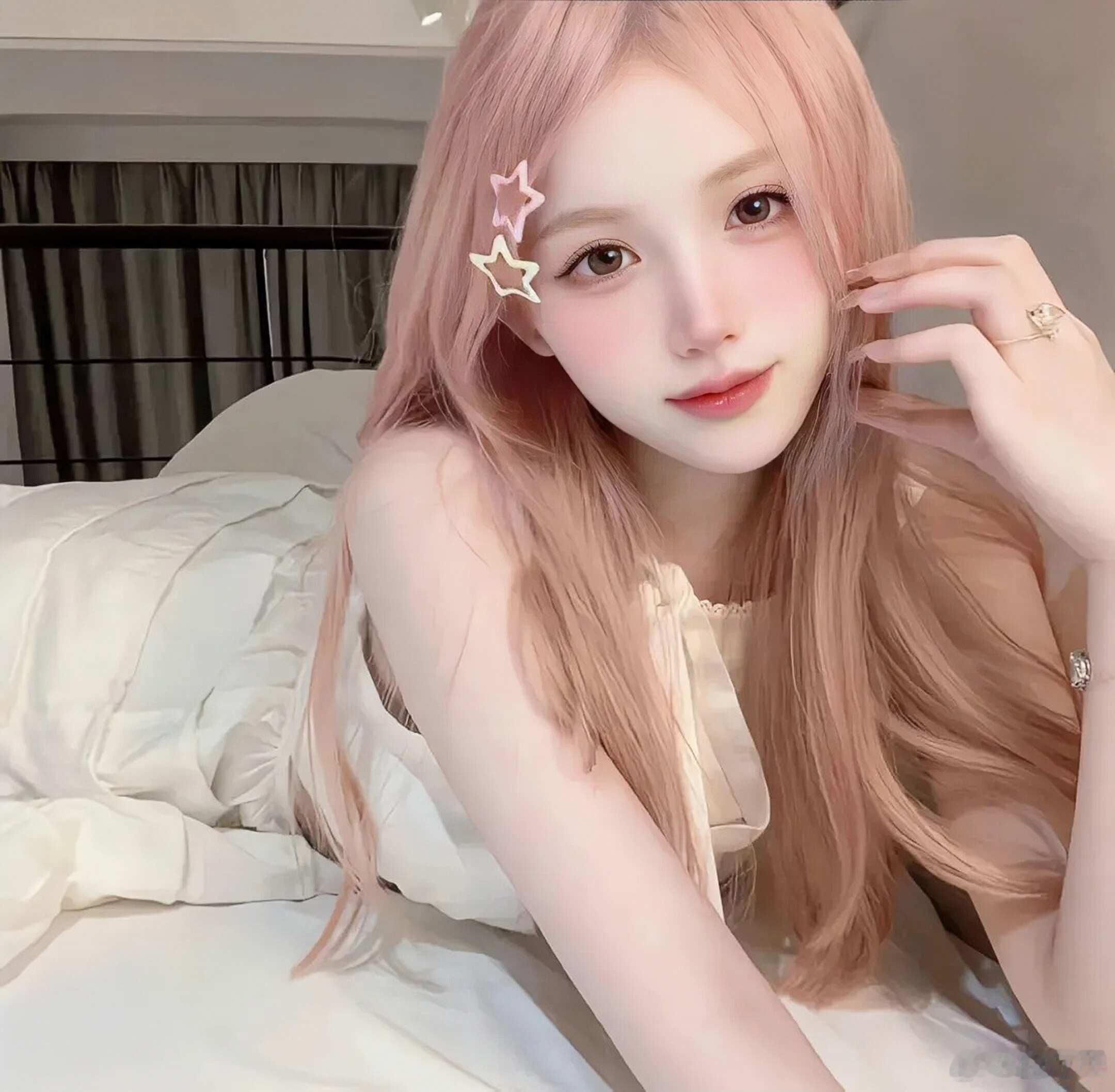 清冷干净的温柔女生头像 