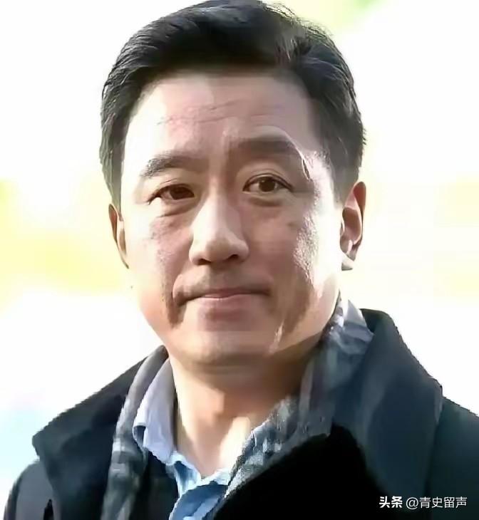 1997年，演员吴卫东在剧组拍到一半突然要求涨薪，拿停机要挟导演陈国军，结果半分