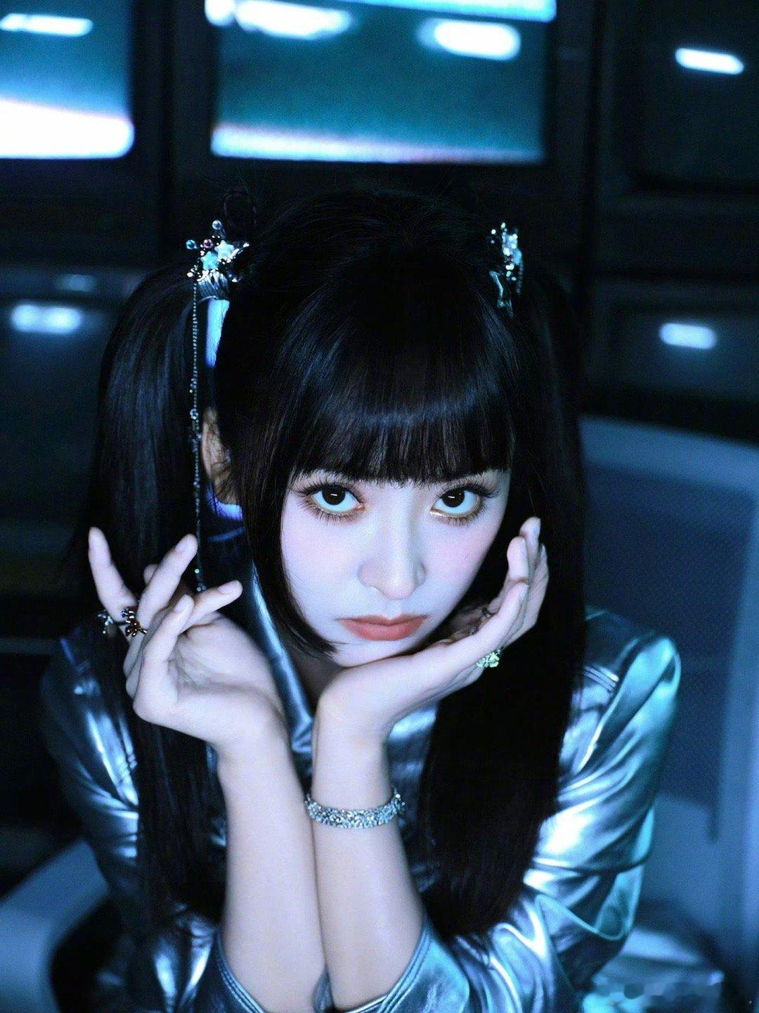 沈月这张脸好顶啊～ 