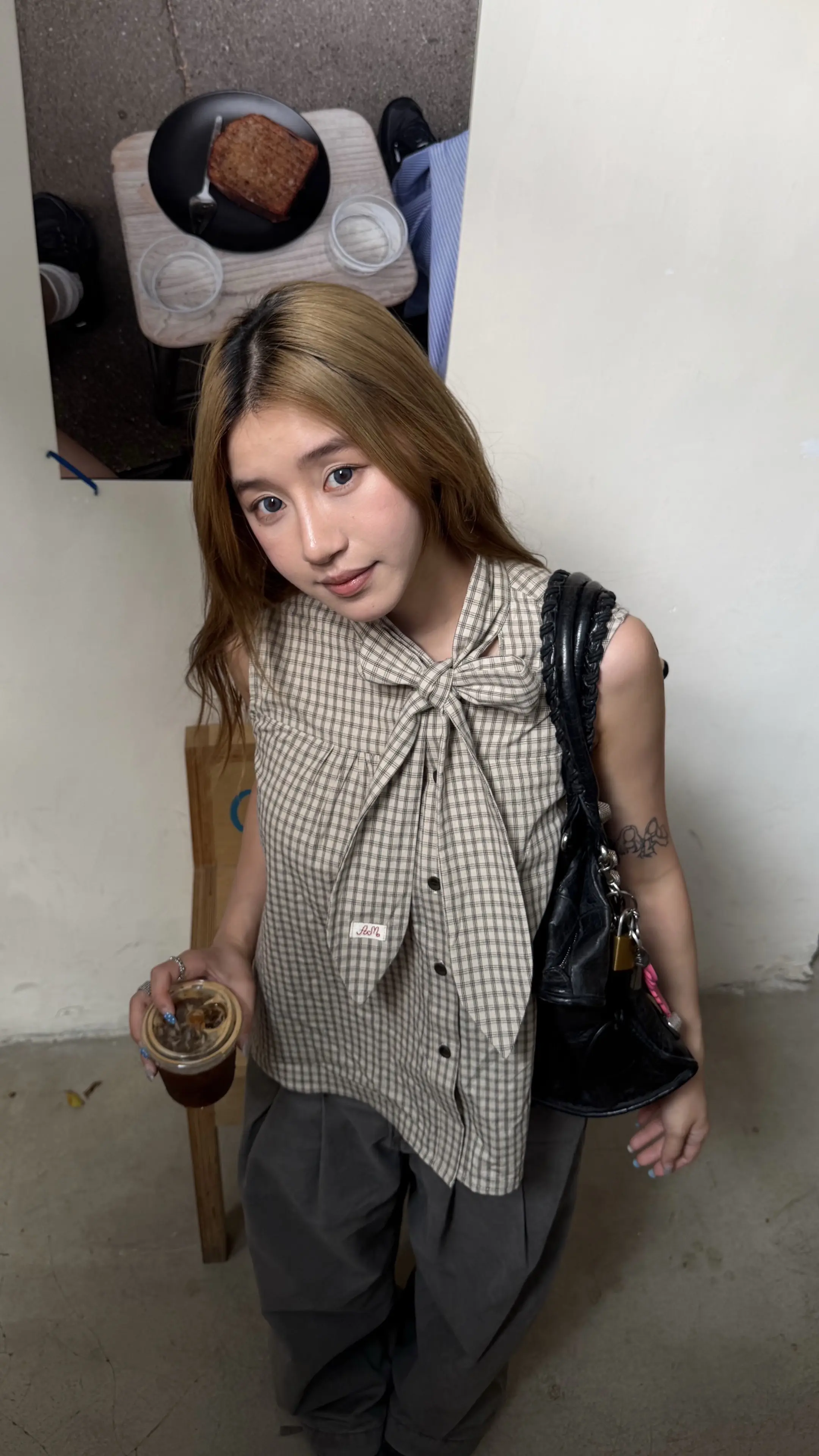 好爱我的格子背心。