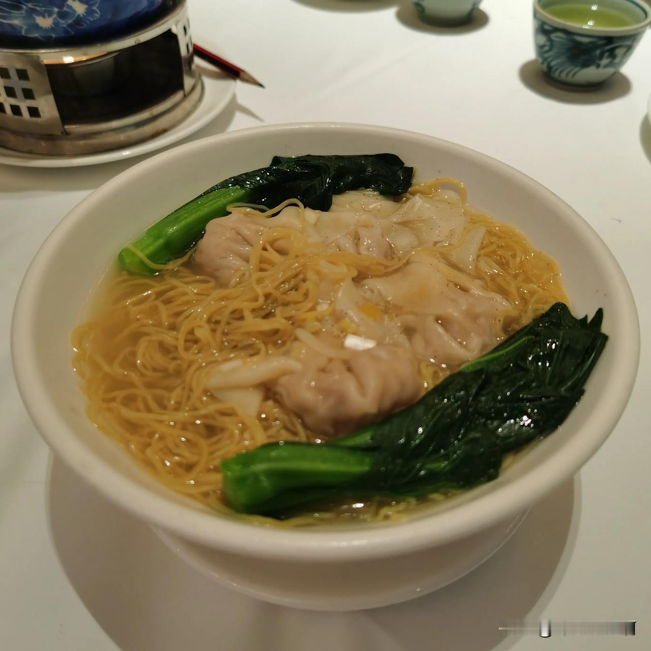 东北人在广州吃个早茶，陶陶居老字号味道还不错呢！

被陶陶居的早茶惊艳到了 好好