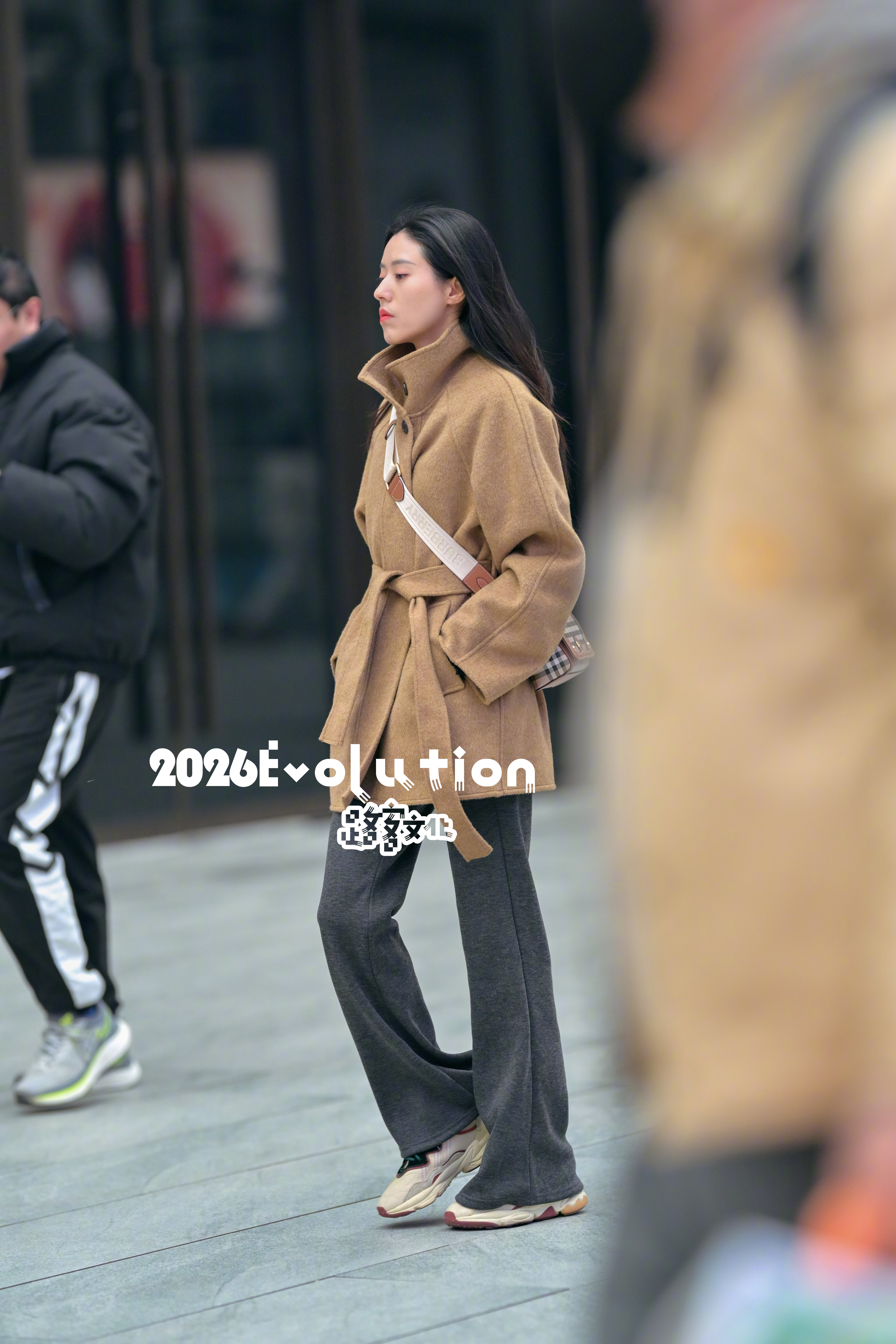 短款风衣好看的哈 