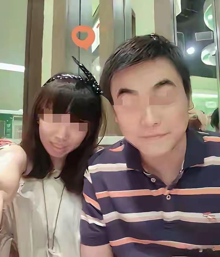 你发现没，上海许律师的妻子，才是真正的高手。别看她平时温文尔雅、端庄得体，仿佛一