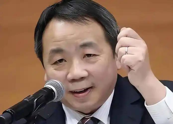 [太阳]8月15日，日本宣布无条件投降81周年当天，日本参议员石平再次参拜靖国神