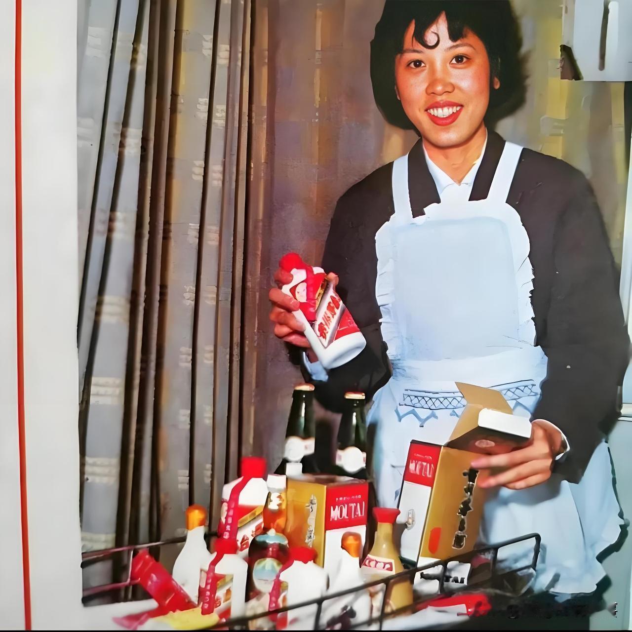 在上世纪七、八十年代，机票对于大多数人来说是一笔不小的开支。例如在 1979 年