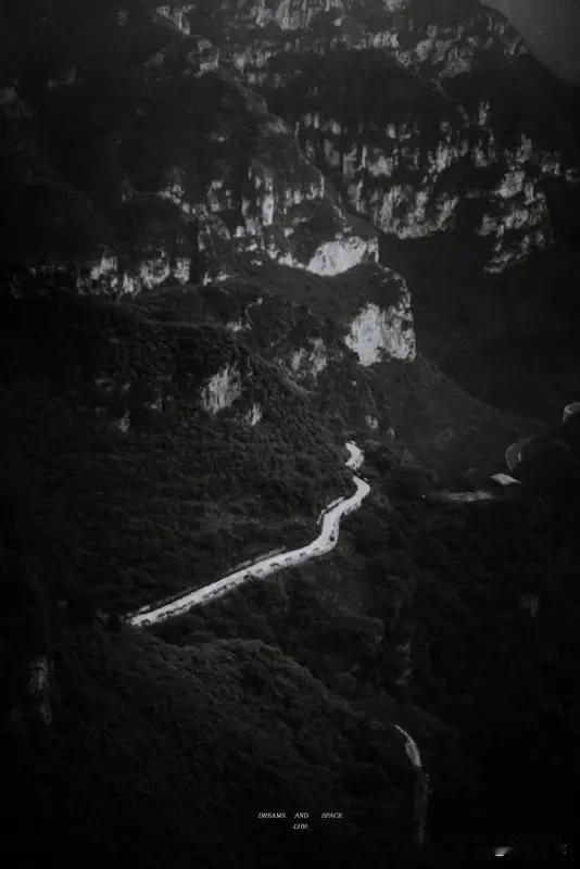 家人们，看到“山重水复疑无路”这句上联，我一下就来精神了！对联可是咱中华文化的瑰