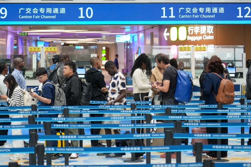 【广交会即将举办，#白云机场口岸今起迎入境客流高峰#！航班加密】作为“十五五”时