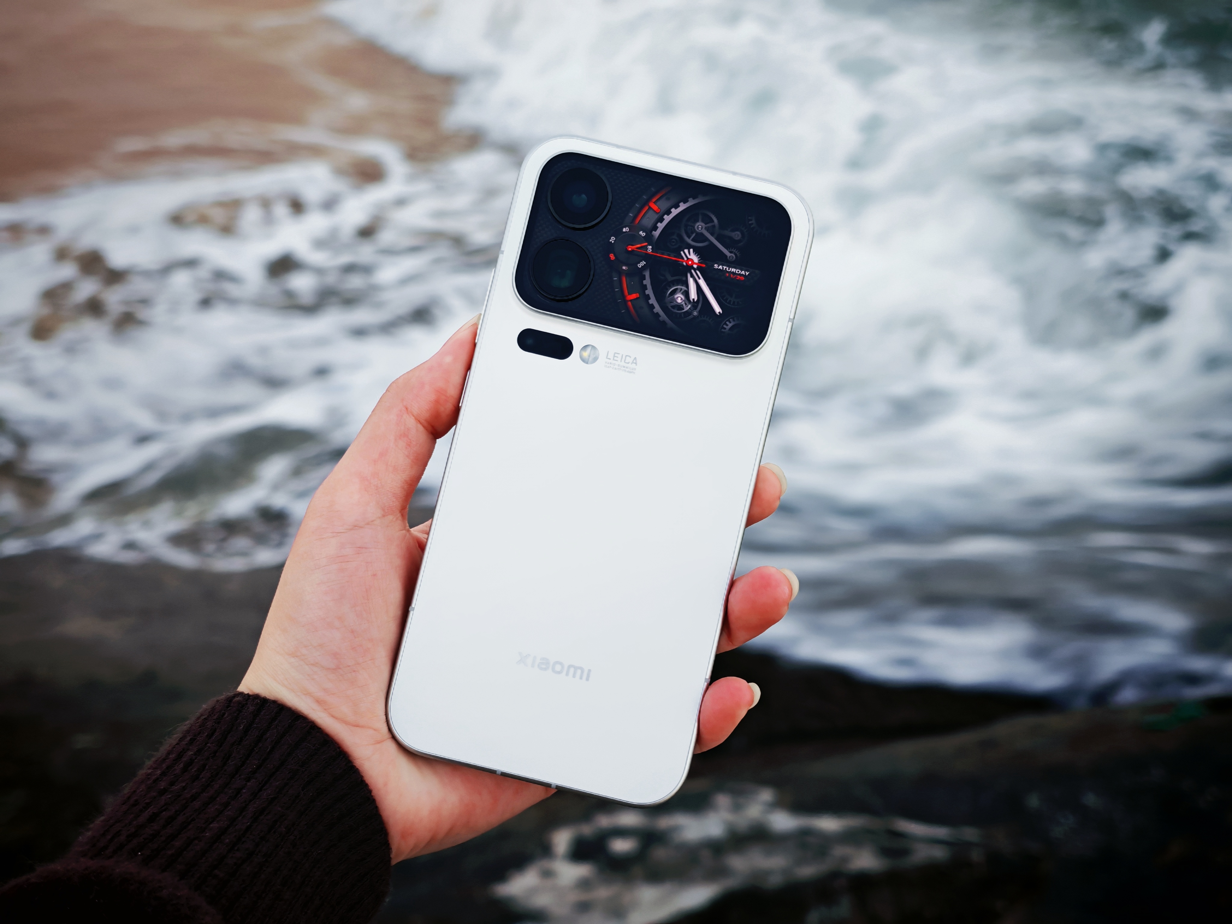 来组小米17 Pro Max图赏，质感这一块白色确实无敌 