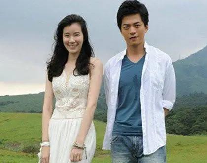 孟小蓓，清华社会学博士，智商学历双高，却选择不上班、不社交、不抛头露面。嫁给李健