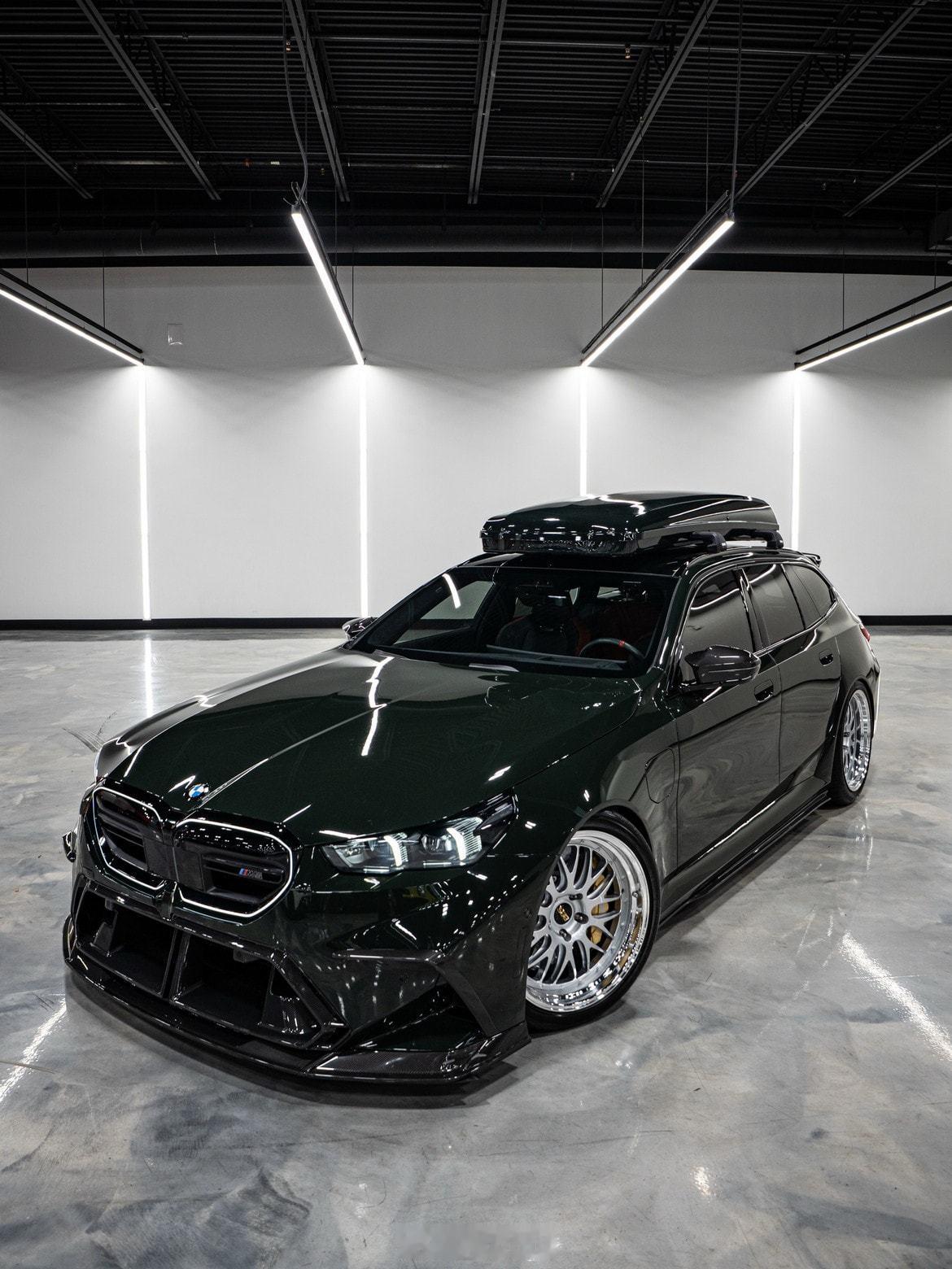 宝马宝马M5 Touring 这个宝马M5 Touring改装，大家觉得怎么样