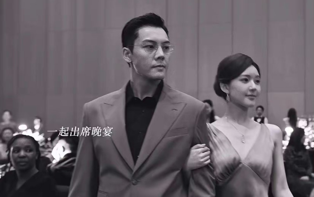 许我耀眼官配爱情线，霸总爱上女主播 ​​​