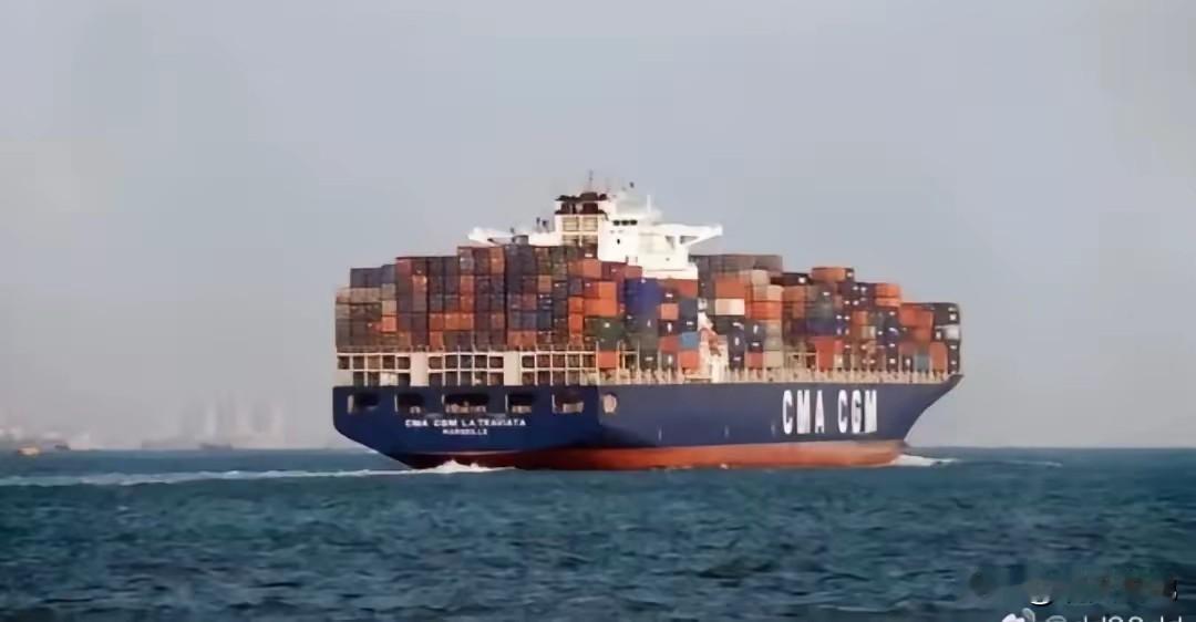 看了就闹心，美国想必赌中国不敢拦截，但网民却不依不饶，必须拦截，以个人观点，还是