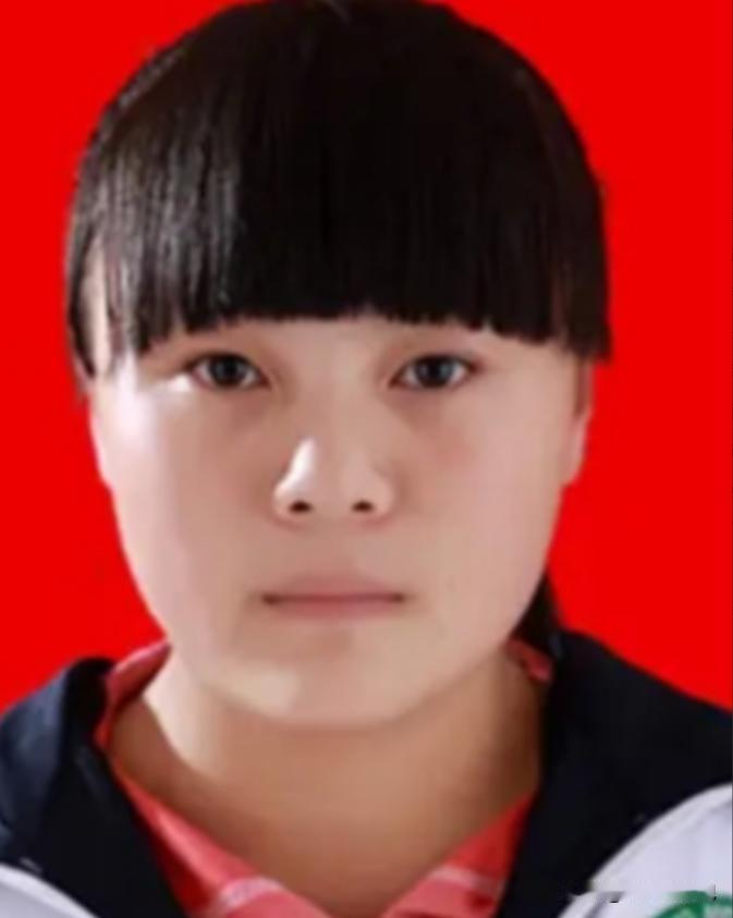 2003年，陕西一女子遭遇车祸，造成半身瘫痪，丈夫为了还债不得不外出打工，可妻子