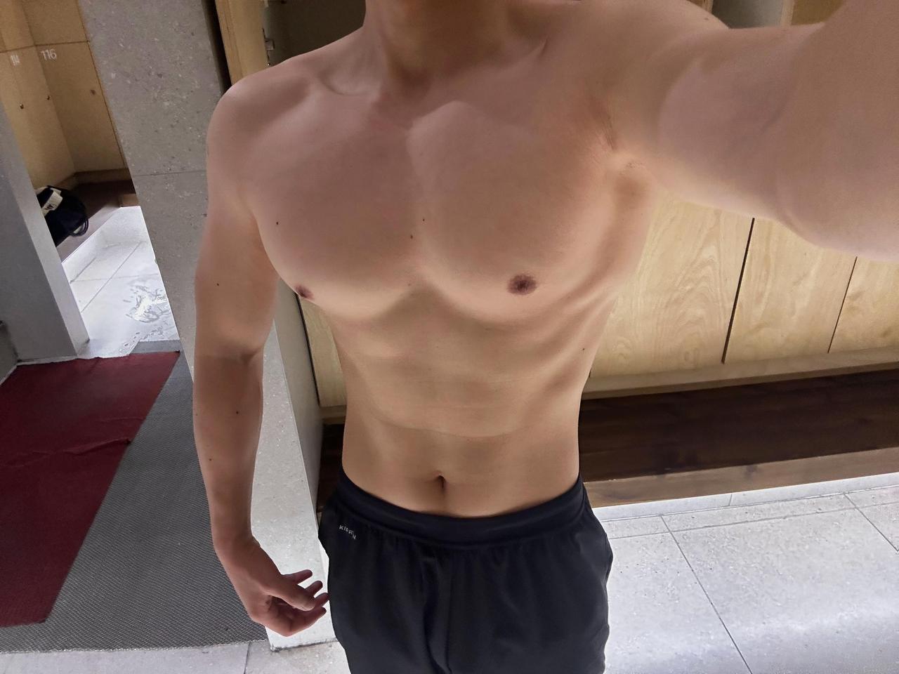 为什么有的年轻人喜欢肌肉男