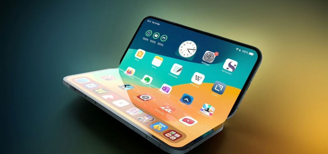 明年苹果的折叠屏手机应该就会出来了虽然现在用大折的人不少但在苹果自己的用户群体里