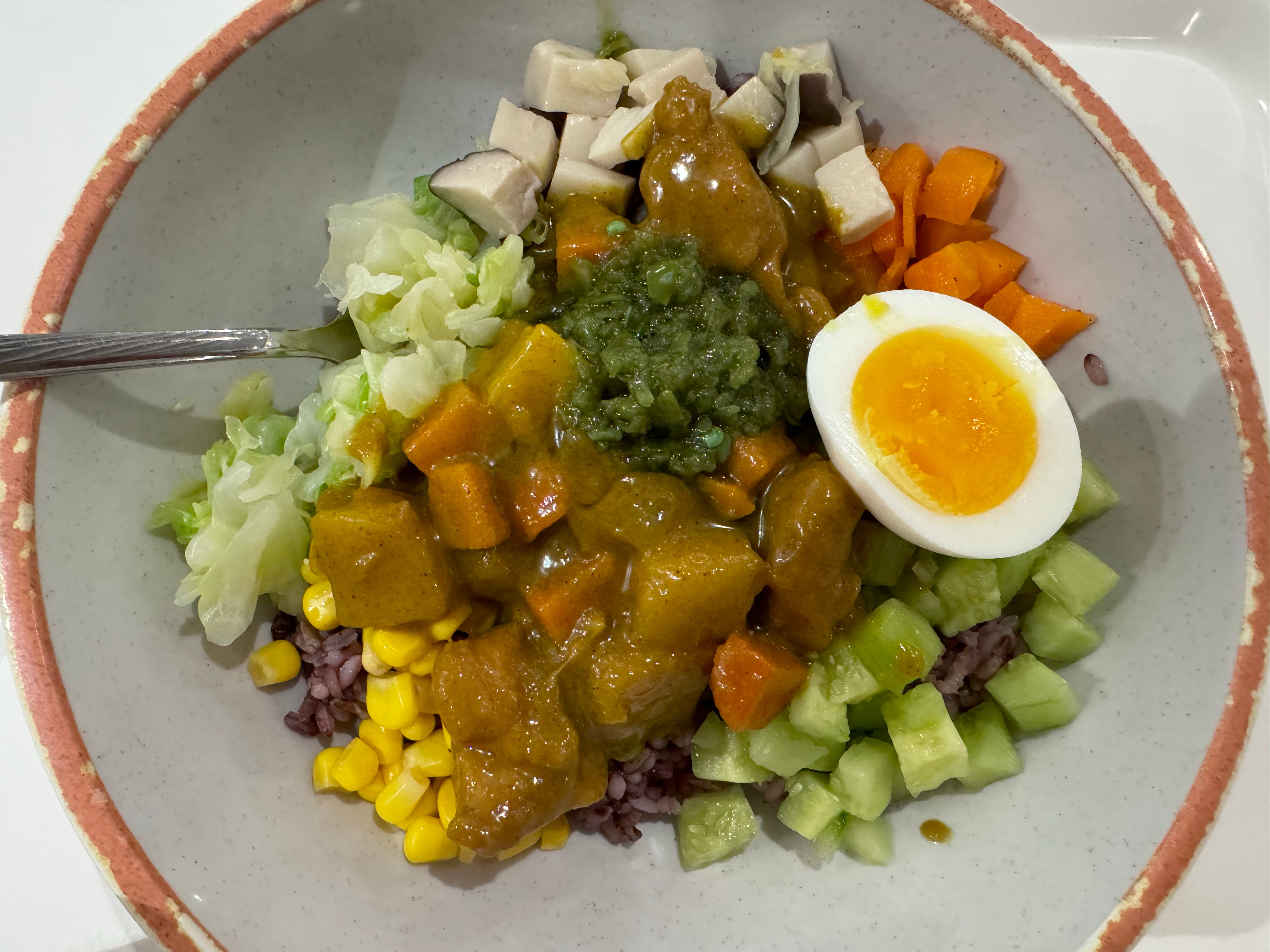 今天是咖喱鸡肉杂粮拌饭 ​​​