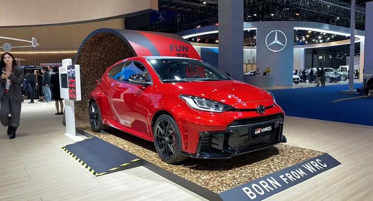 立式手刹亮了！丰田GR YARIS亮相2025年进博会。
此前新车已经正式在国内